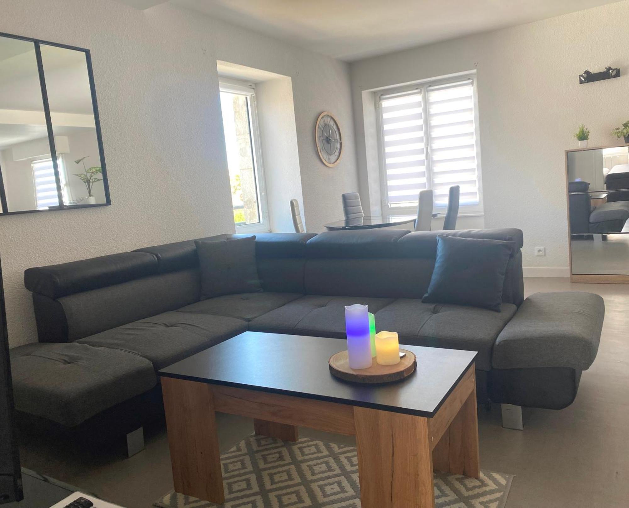 T2 Centre-Ville, Calme, 1 Chambre, 1 A 5 Pers, Climatisation, Parking Libre Et Gratuit Лорьян Экстерьер фото